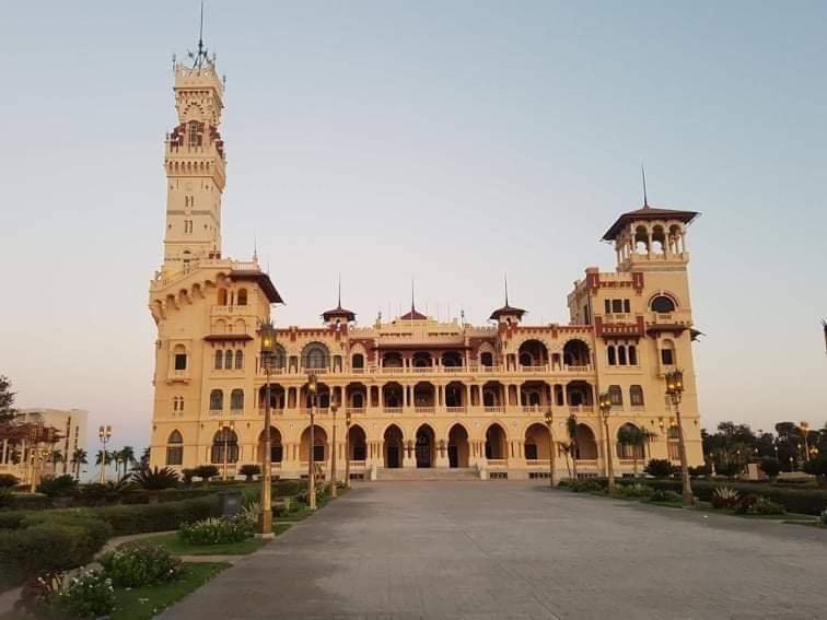 Sea & Garden View At Al-Muntazh Towers - إطلاله علي البحر و حدائق قصر المنتزه Alexandria Exterior photo